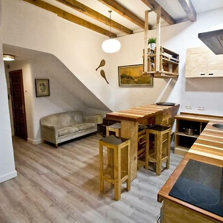 Beach Side Getaway Apartment San Sebastian Exterior photo